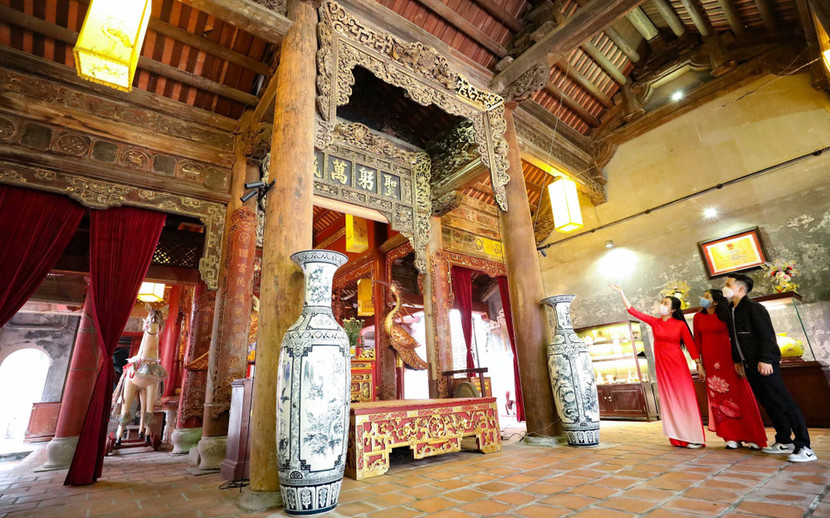 Đình Kim Ngân nằm trong khu phố cổ Hà Nội