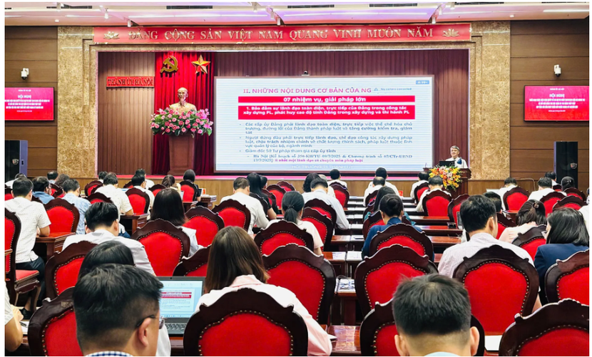 Hơn 16.200 đại biểu tham dự trực tiếp và trực tuyến đã lắng nghe nội dung cơ bản của Nghị quyết số 66-NQ/TW Hơn 16.200 đại biểu tham dự trực tiếp và trực tuyến đã lắng nghe nội dung cơ bản của Nghị quyết số 66-NQ/TW