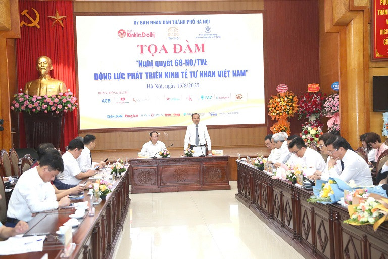 Đông đảo đại biểu tham dự tọa đàm “Nghị quyết 68-NQ/TW: Động lực phát triển kinh tế tư nhân Việt Nam”