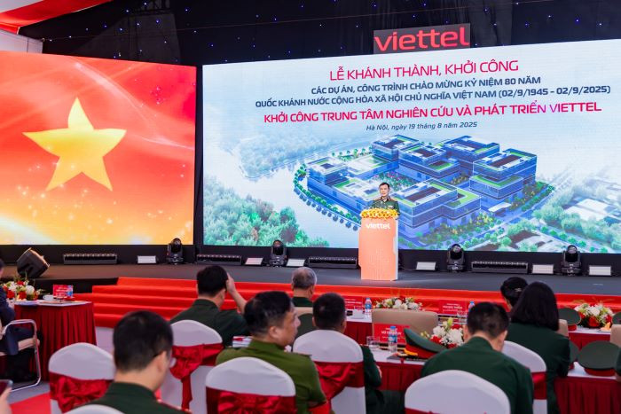 Viettel khởi công 2 công trình lớn về công nghệ trị giá 1 tỷ USD Viettel khởi công 2 công trình lớn về công nghệ trị giá 1 tỷ USD