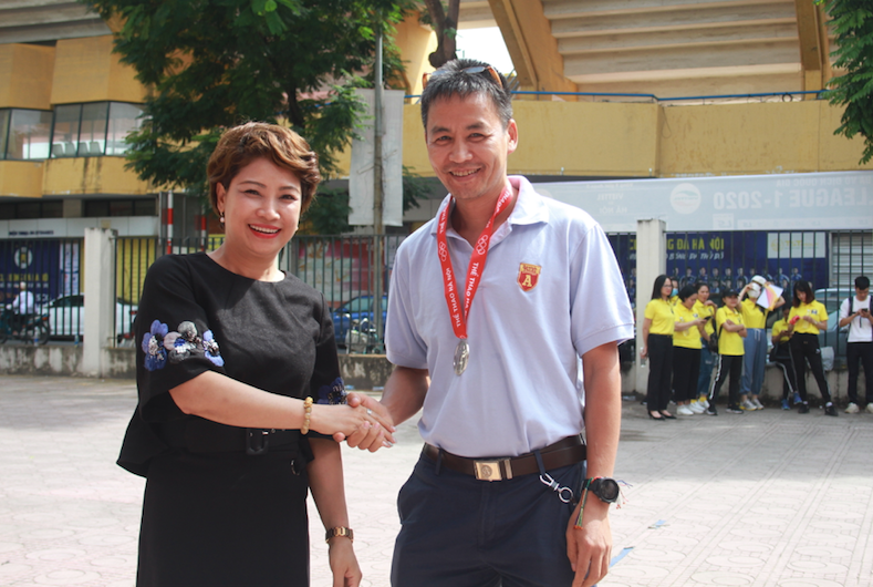 VĐV Hà Văn Kiệm (Báo An ninh Thủ đô) giành HCB môn đi bộ. VĐV Hà Văn Kiệm (Báo An ninh Thủ đô) giành HCB môn đi bộ.