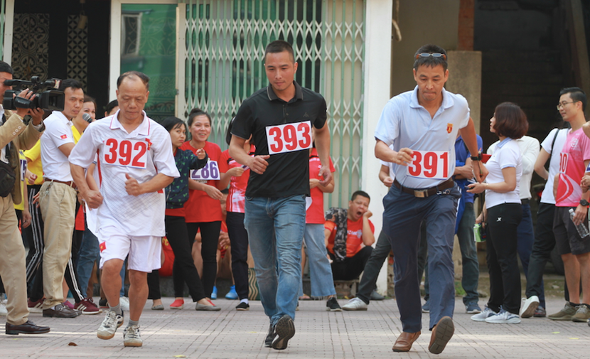 Môn đi bộ thu hút đông VĐV tham gia. Môn đi bộ thu hút đông VĐV tham gia.