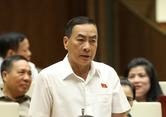 Đại biểu Phạm Văn Hoà