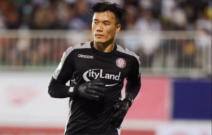 Bùi Tiến Dũng sa sút phong độ sau hào quang U23 châu Á 2018