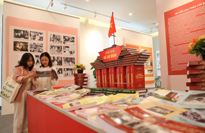 Một góc triển lãm Một góc triển lãm