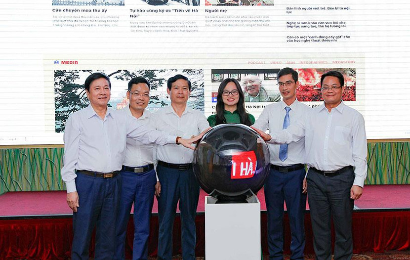 Chính thức ra mắt Tạp chí điện tử Người Hà Nội. Ảnh: Thanh Tùng.