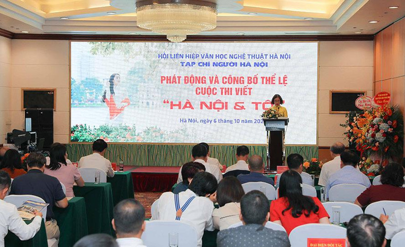 Quang cảnh buổi lễ ra mắt tạp chí điện tử Người Hà Nội