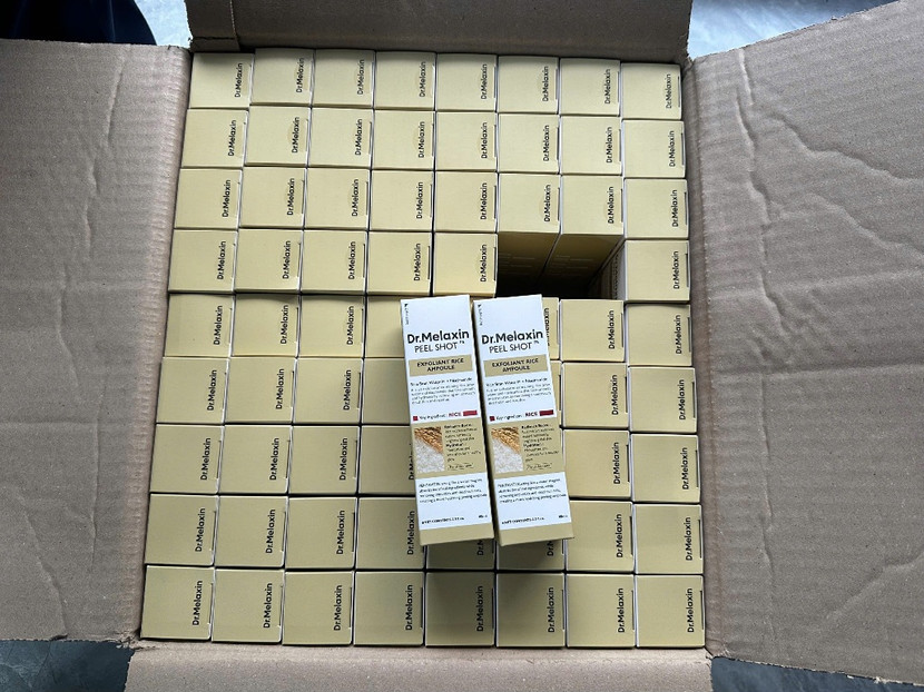 Mỹ phẩm nhập lậu bị tạm giữ Mỹ phẩm nhập lậu bị tạm giữ