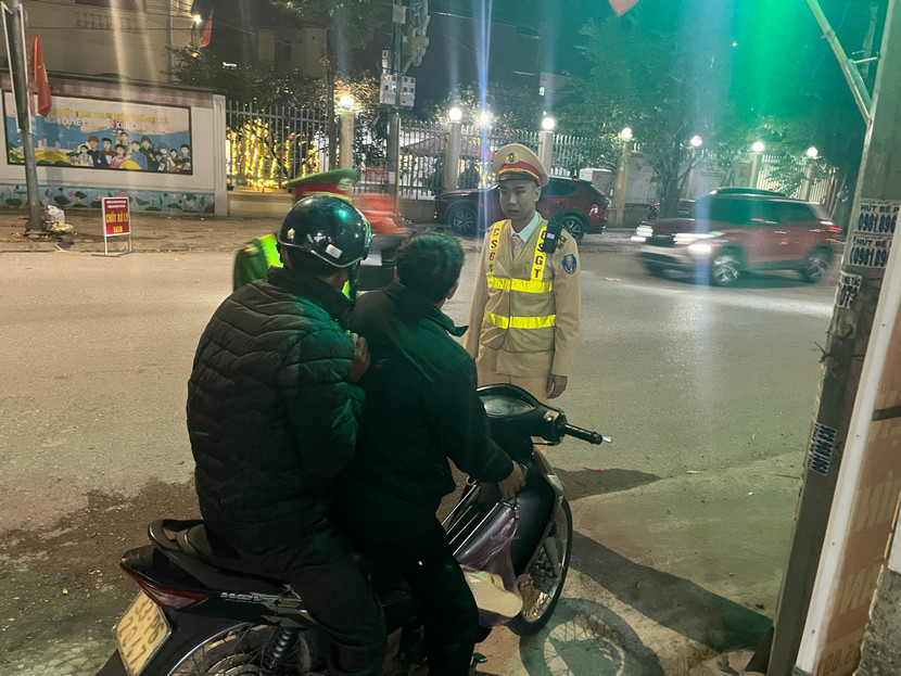 Tổ công tác Y141H tuần tra trên địa bàn huyện Ứng Hòa