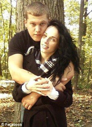 Dã man mẹ hành hạ con 10 tháng tuổi ảnh 6