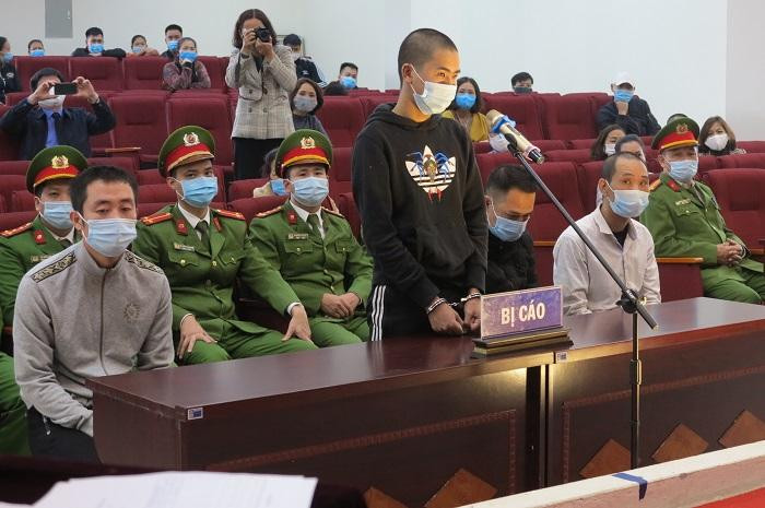 Bị cáo Nguyễn Văn Tùng bị đưa ra xét xử tại phiên tòa.