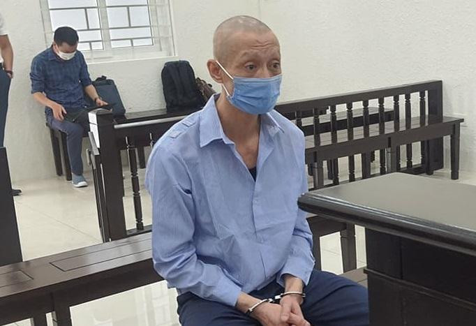 Dương Quang Bình bị đưa ra xét xử tại phiên tòa.