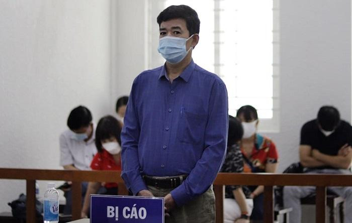 Cựu Kiểm sát viên Đỗ Văn Khoa bị đưa ra xét xử tại phiên tòa.