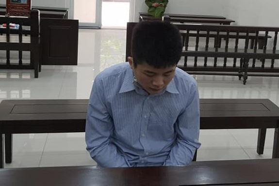 Nguyễn Tùng Lâm bị đưa ra xét xử tại phiên tòa.