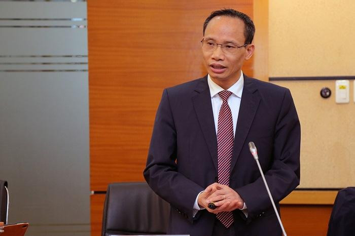 TS. Cấn Văn Lực phát biểu tại tọa đàm.