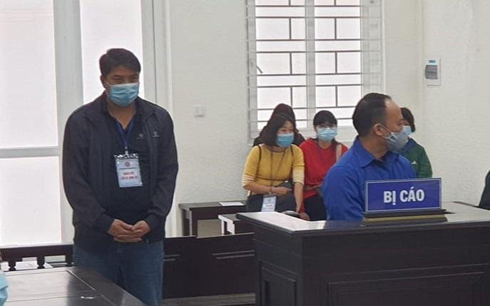 Nguyễn Công Anh và bị cáo liên quan tại phiên tòa. Nguyễn Công Anh và bị cáo liên quan tại phiên tòa.