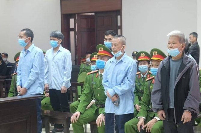 Các bị cáo trong vụ án Đồng Tâm tại phiên tòa phúc thẩm.