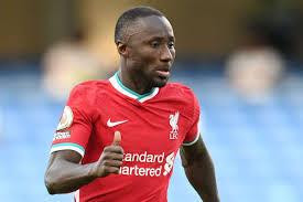 4. Naby Keita (RB Leipzig đến Liverpool). Được ví von là “Xavi da màu”, Keita đến Liverpool với rất nhiều kỳ vọng. Anh thậm chí còn được mang áo số 8 của huyền thoại Steven Gerrard. Tuy nhiên, chấn thương khiến sự nghiệp của tiền vệ này bị đứt đoạn. Anh dần mất đi sự tin tưởng từ HLV Jurgen Klopp và bây giờ chỉ là lựa chọn thứ 5 trên hàng tiền vệ Lữ đoàn đỏ, tất nhiên là trong trường hợp không chấn thương.