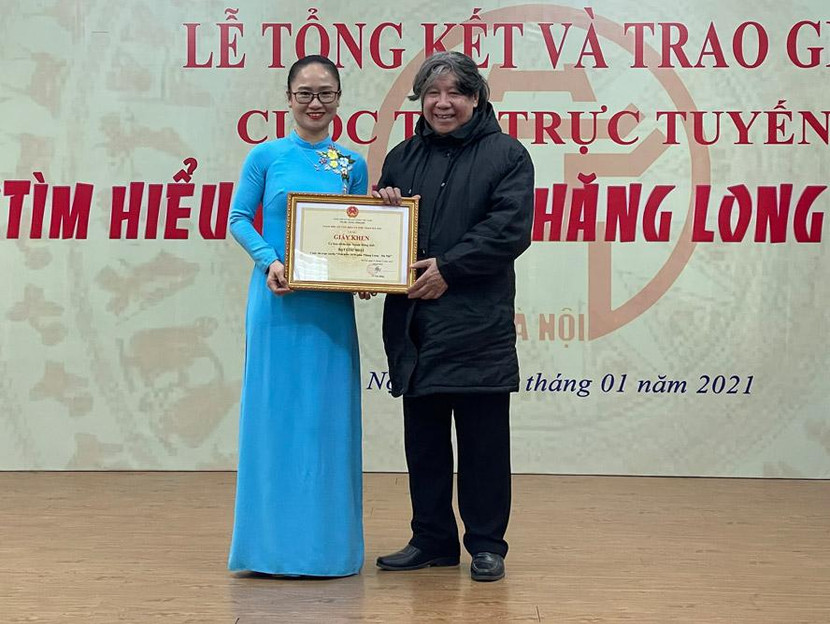 BTC trao giải Nhất tập thể cho UBND huyện Đông Anh