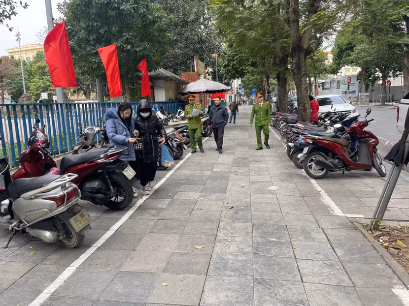 Một số bãi xe tự ý thu quá giá so với quy định