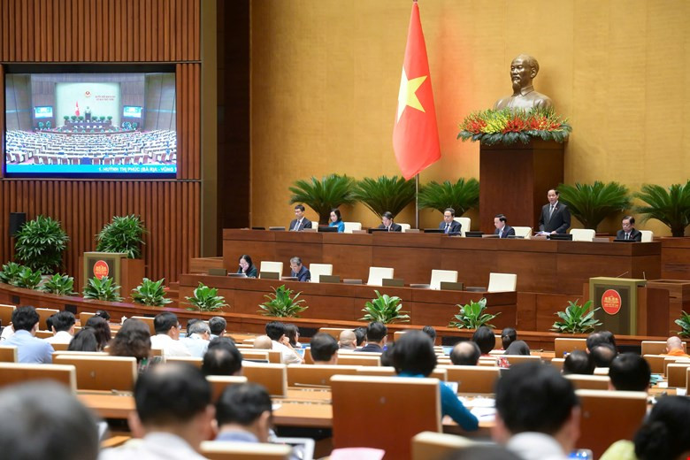 Phó Chủ tịch Quốc hội Trần Quang Phương điều hành phiên thảo luận Phó Chủ tịch Quốc hội Trần Quang Phương điều hành phiên thảo luận