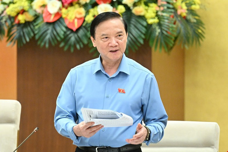 Phó Chủ tịch Quốc hội Nguyễn Khắc Định phát biểu tại phiên họp Phó Chủ tịch Quốc hội Nguyễn Khắc Định phát biểu tại phiên họp