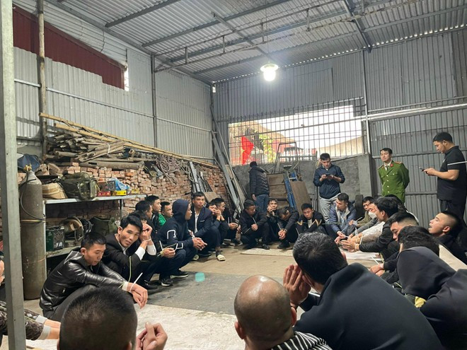 Ổ nhóm đánh bạc dưới hình thức "xóc đĩa" bị Công an huyện Phúc Thọ triệt xóa