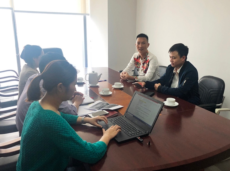 Ông Bùi Xuân Huấn thừa nhận vi phạm tại buổi làm việc với Cục PT-TH&TTĐT Ông Bùi Xuân Huấn thừa nhận vi phạm tại buổi làm việc với Cục PT-TH&TTĐT