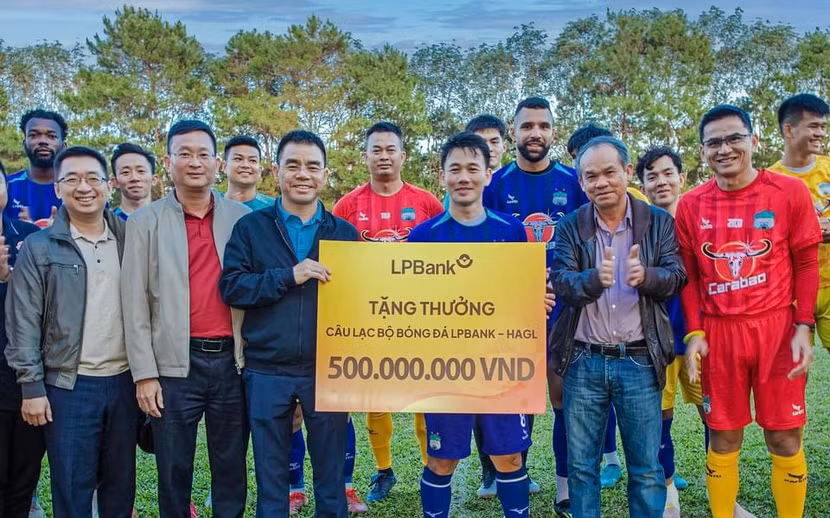 CLB HAGL được gắn thêm thương hiệu nhà tài trợ ở tên gọi mới