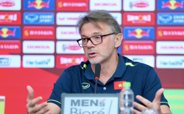 HLV Troussier đánh giá cao Iraq song tự tin đội nhà có thể giành kết quả có lợi