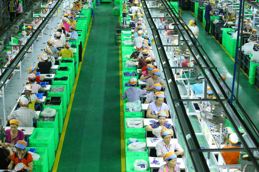 Mục tiêu của Việt Nam là khai thác tối đa thị trường trong nước, giữ vững ổn định kinh tế vĩ mô, kiểm soát lạm phát, bảo đảm an sinh xã hội, sinh kế, việc làm, đời sống đối với người lao động Mục tiêu của Việt Nam là khai thác tối đa thị trường trong nước, giữ vững ổn định kinh tế vĩ mô, kiểm soát lạm phát, bảo đảm an sinh xã hội, sinh kế, việc làm, đời sống đối với người lao động