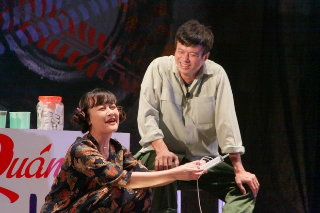 Một cảnh trong chùm hài kịch “Tốc độ”