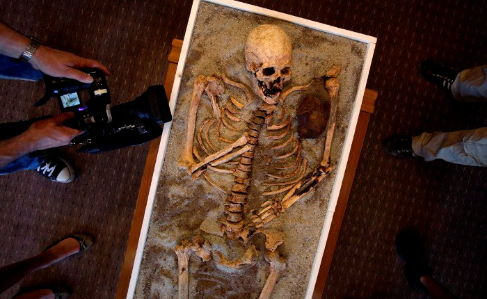 Phát hiện mộ ma cà rồng, cách thức táng khủng khiếp ảnh 3