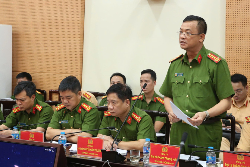 Đại diện Phòng Cảnh sát PCCC&CNCH phát biểu tham luận Đại diện Phòng Cảnh sát PCCC&CNCH phát biểu tham luận