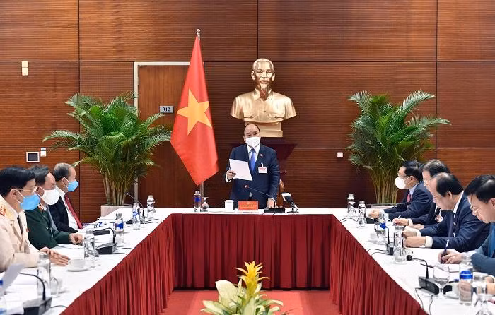 Thủ tướng Nguyễn Xuân Phúc chỉ đạo tại cuộc họp