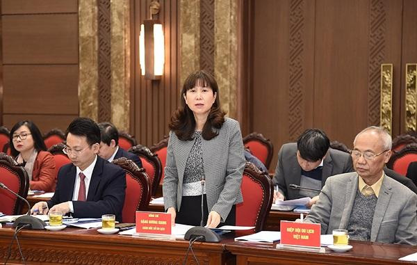 Giám đốc Sở Du lịch Hà Nội Đặng Hương Giang báo cáo tại cuộc làm việc với Thành ủy