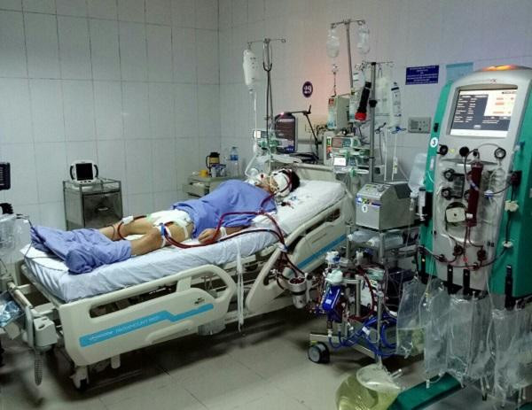 Một bệnh nhân được chạy ECMO kép tại Bệnh viện Đa khoa tỉnh Sóc Trăng