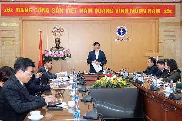 Bộ trưởng Bộ Y tế Nguyễn Thanh Long phát biểu tại hội nghị sáng 20-1