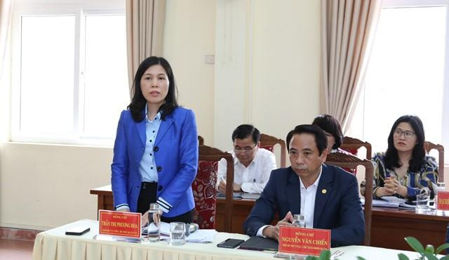 Bí thư Quận ủy Cầu Giấy Trần Thị Phương Hoa phát biểu tại buổi làm việc.