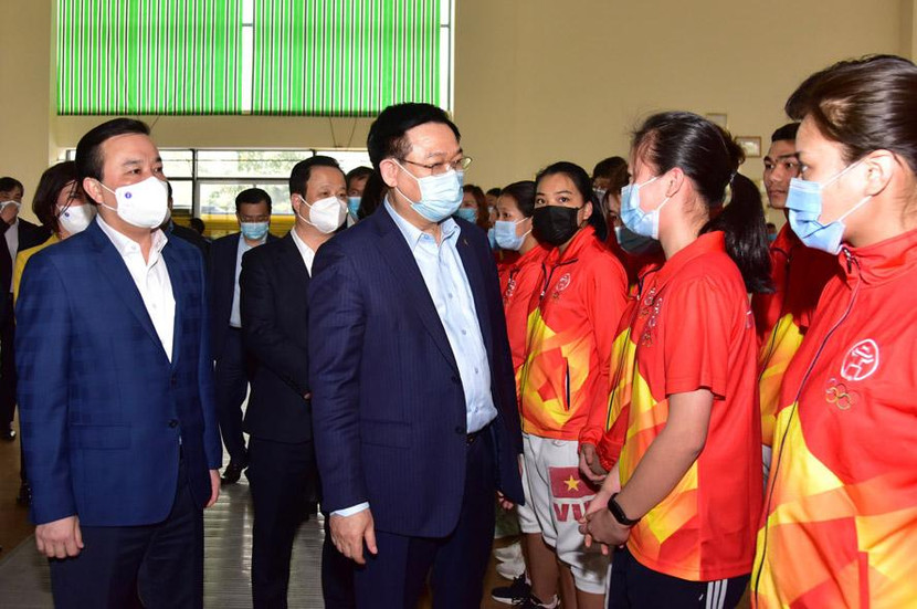 Bí thư Thành ủy Hà Nội thăm, động viên các vận động viên tập luyện cho SEA Games