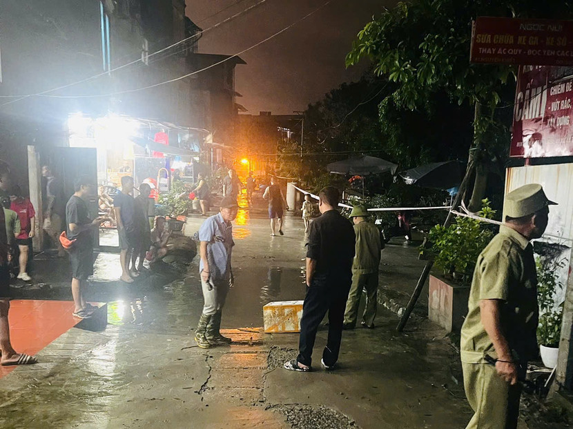 Lực lượng chức năng phường Phúc Tân đã căng dây cảnh báo