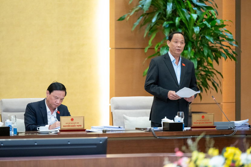 Phó Chủ tịch Quốc hội Trần Quang Phương phát biểu tại phiên họp