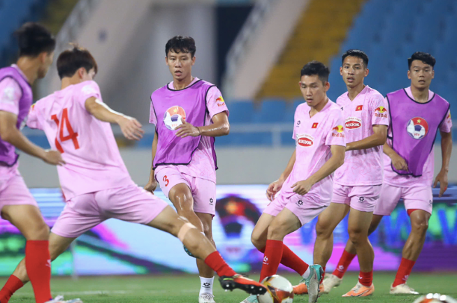 Tuyển Việt Nam sẽ hội quân trở lại vào ngày 5-10 tới