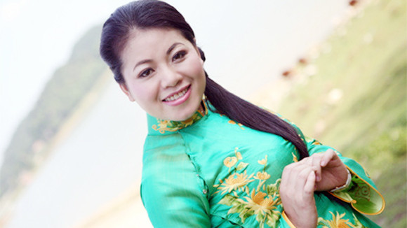 Anh Thơ, Trọng Tấn bị đình chỉ biểu diễn, triệu tập giải trình ảnh 1 Anh Thơ, Trọng Tấn bị đình chỉ biểu diễn, triệu tập giải trình ảnh 1