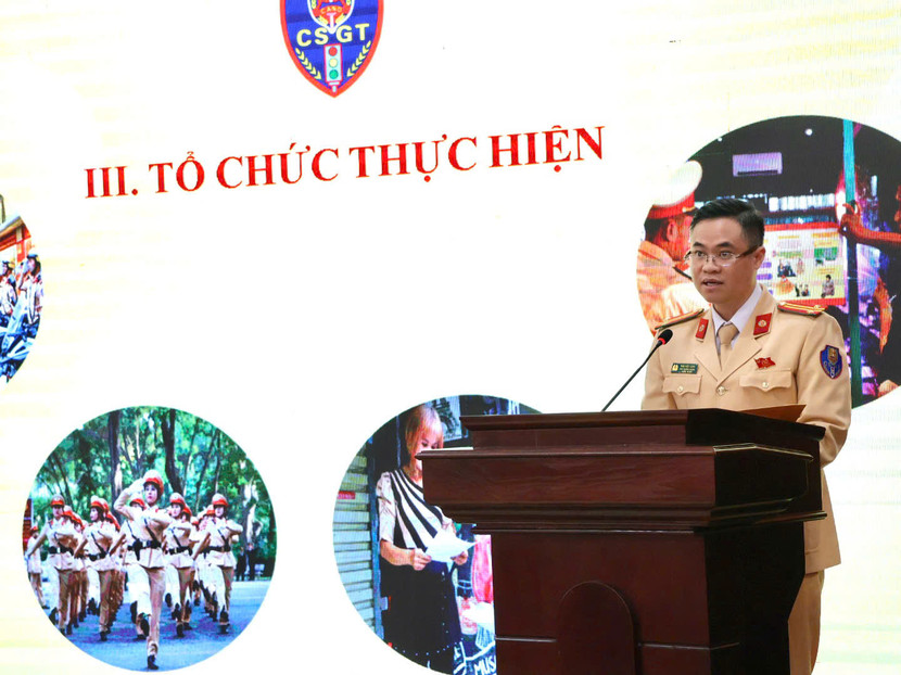 Trung tá Đào Việt Long, Phó Trưởng phòng Cảnh sát giao thông triển khai kế hoạch hưởng ứng, phát động phong trào thi đua “Ba nhất” Trung tá Đào Việt Long, Phó Trưởng phòng Cảnh sát giao thông triển khai kế hoạch hưởng ứng, phát động phong trào thi đua “Ba nhất”