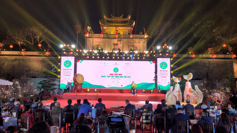 Quang cảnh của đêm thơ Quang cảnh của đêm thơ