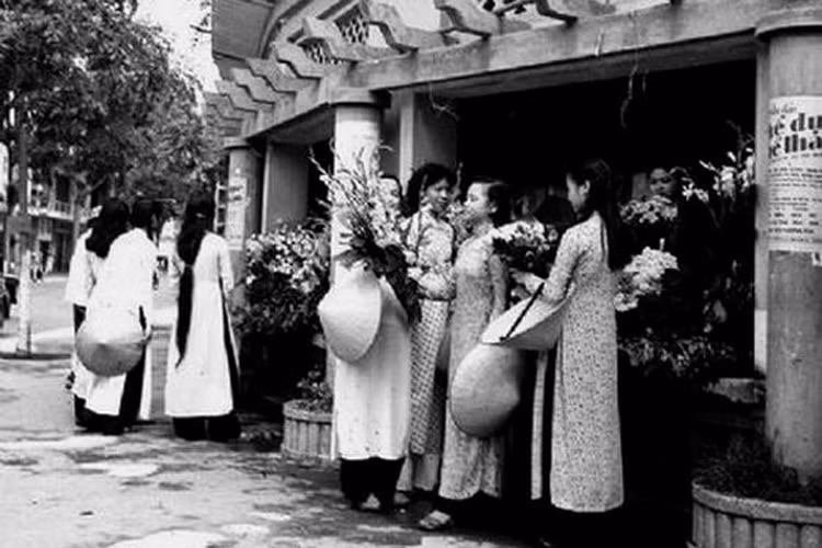 Nét đẹp văn hóa ăn mặc của người Hà Nội vẫn được duy trì cho đến ngày hôm nay