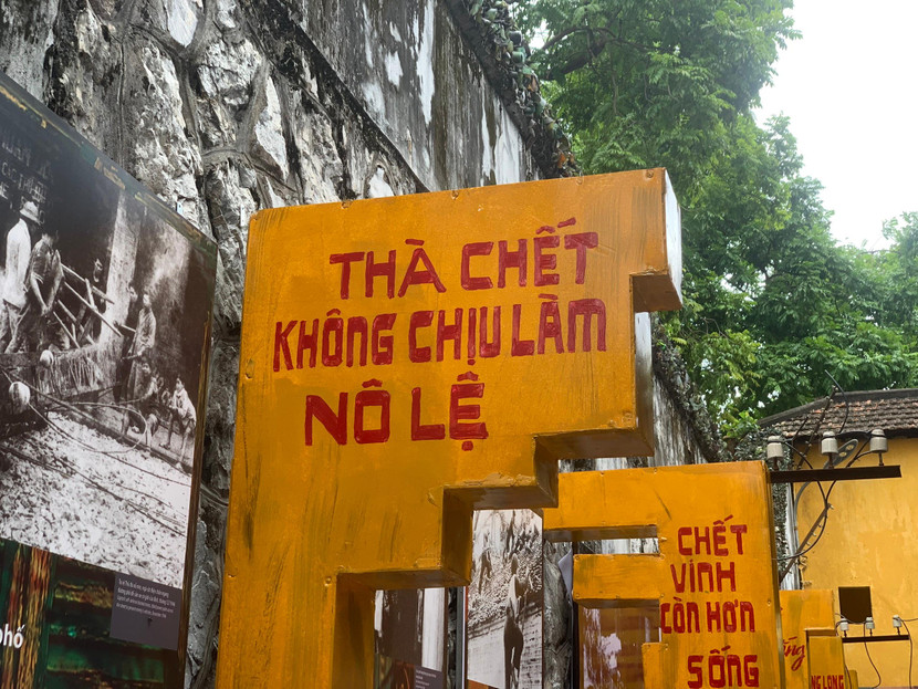 Một góc trưng bày "Lời thề quyết tử"