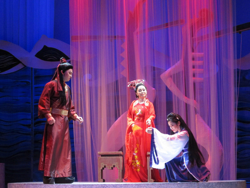 Hoạn Thư không đánh ghen ầm ĩ mà vẫn khiến Kiều phải tự rút lui