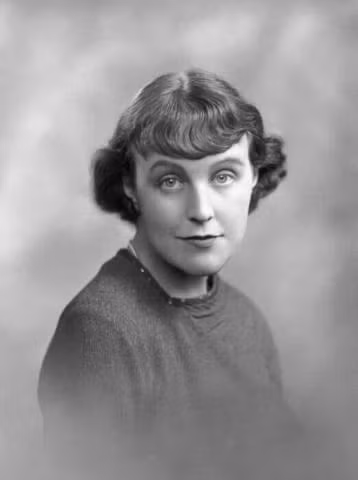 Nhà văn Noel Streatfeild